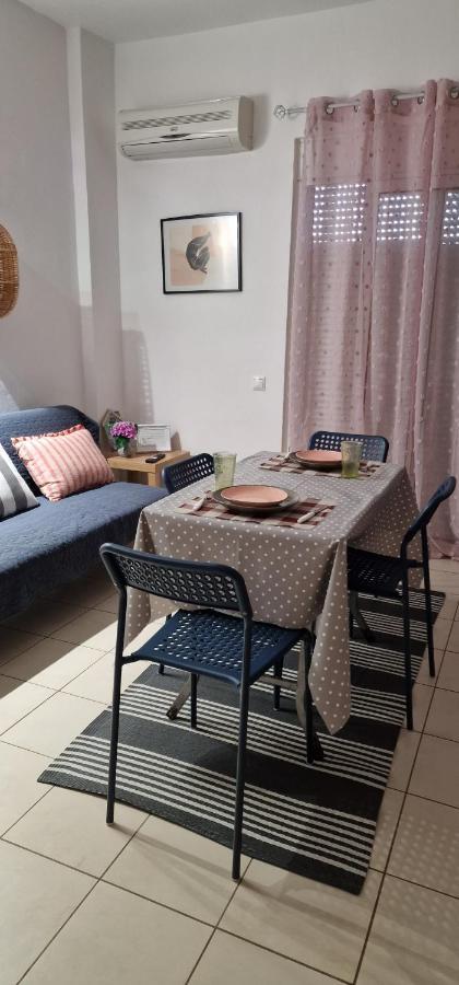Cosy Little For Family Vacations ! Rhodes City